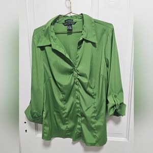 Antilia Femme Green Button-Up Blouse